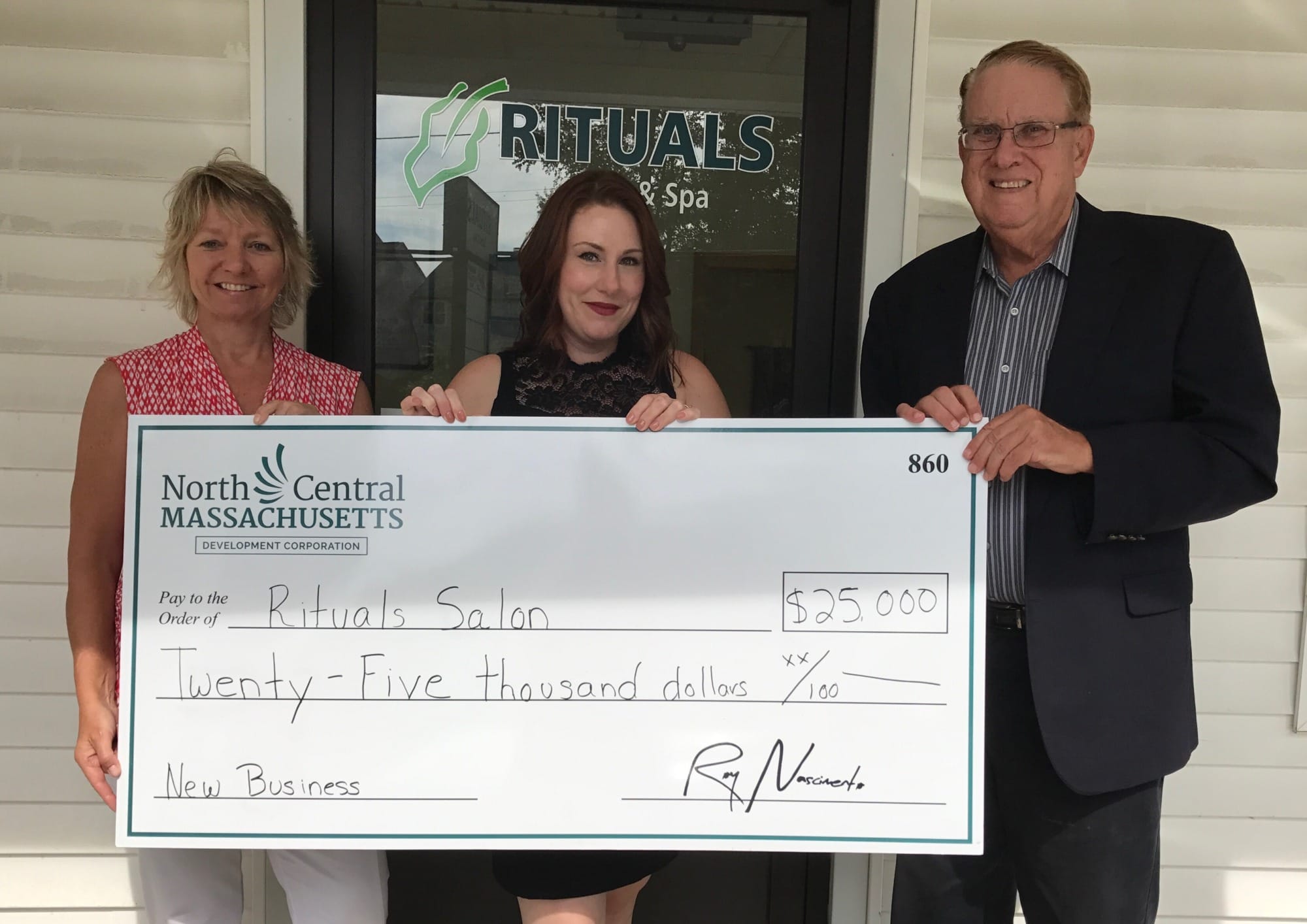 Leominster Salon Receives Microloan from North Central Mass