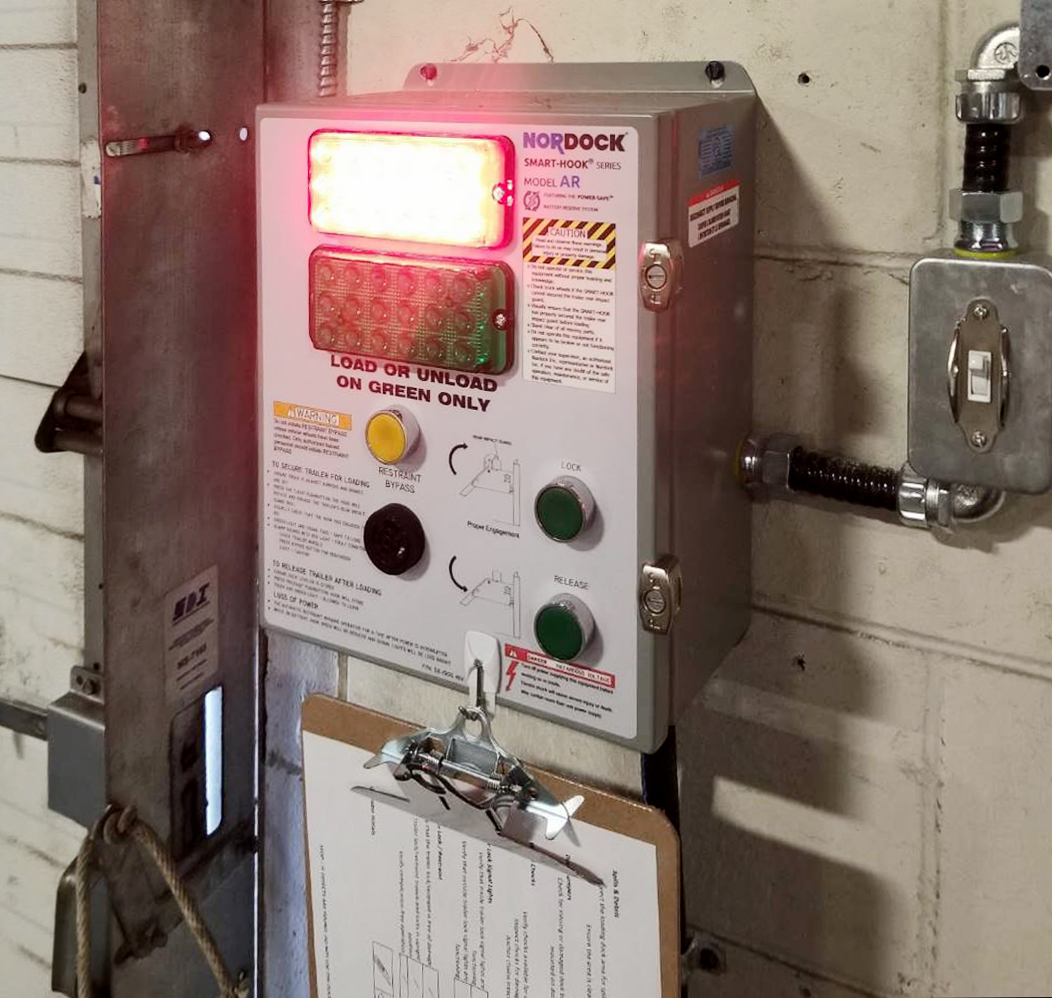 Trailer Restraint & Rain Deflector Truck Shelter Skyjack K1 Storage Facility