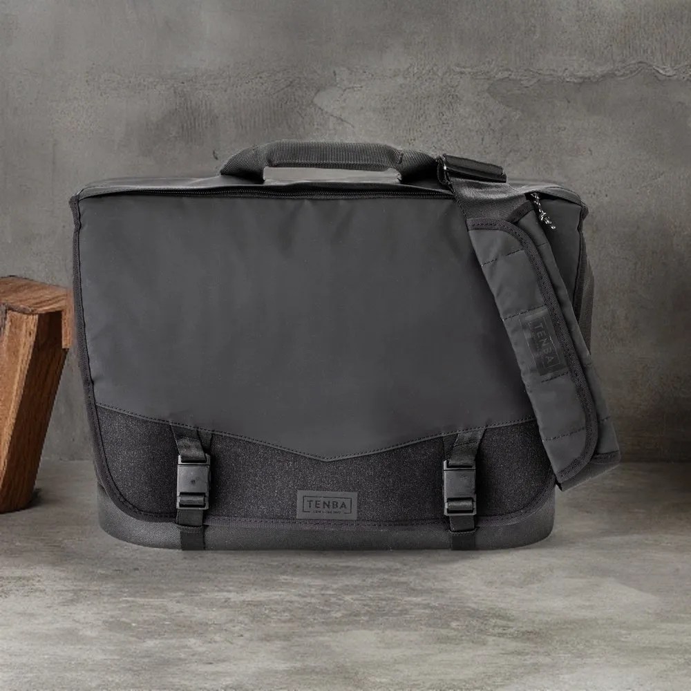The 7 Best Camera Messenger Bags for Travel [2024] North of Known