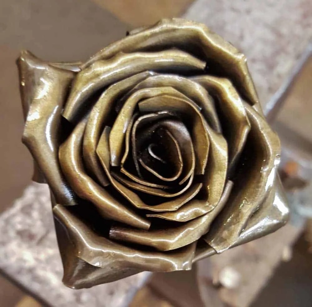 MNMetalRoses NorthStar