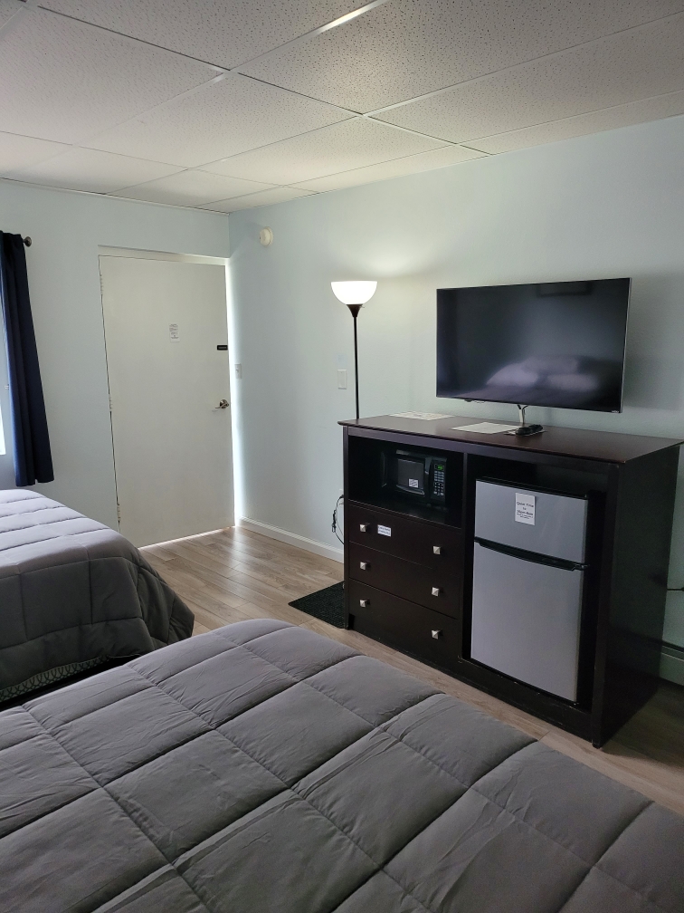 Lake Lodge, Affordable Motel, Vacation Rentals MI