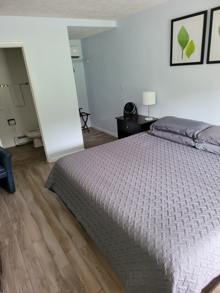 Lake Lodge, Affordable Motel, Vacation Rentals MI