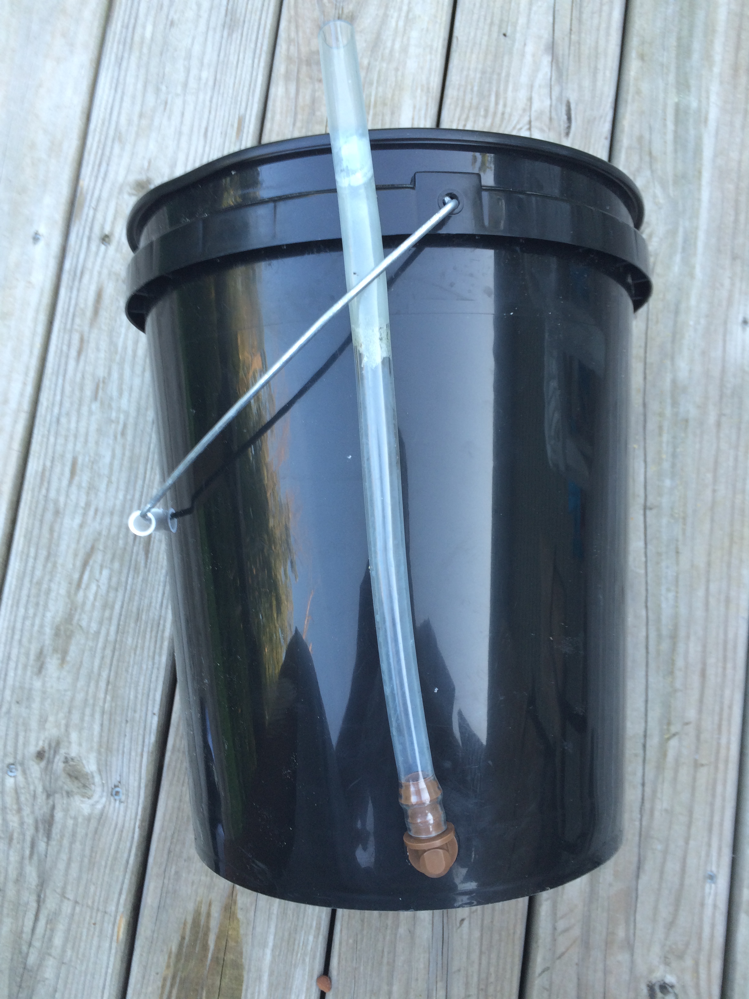 Completed hydroponic drain on 5 gallon bucket NoSoilSolutions