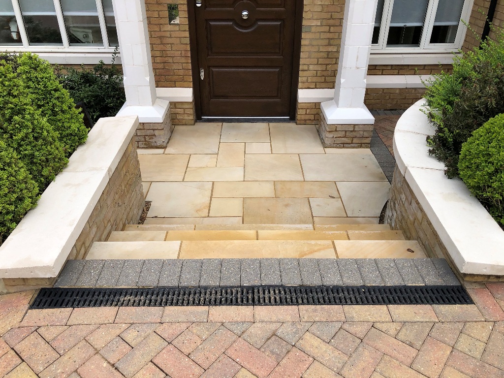 Patio Cleaning WaltononThames ️ NoSpots 📞 Call Us Now