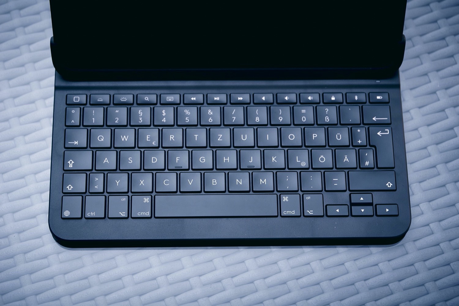 Kurztest Logitech Slim Folio Pro Tastaturhülle & M350 Maus für das