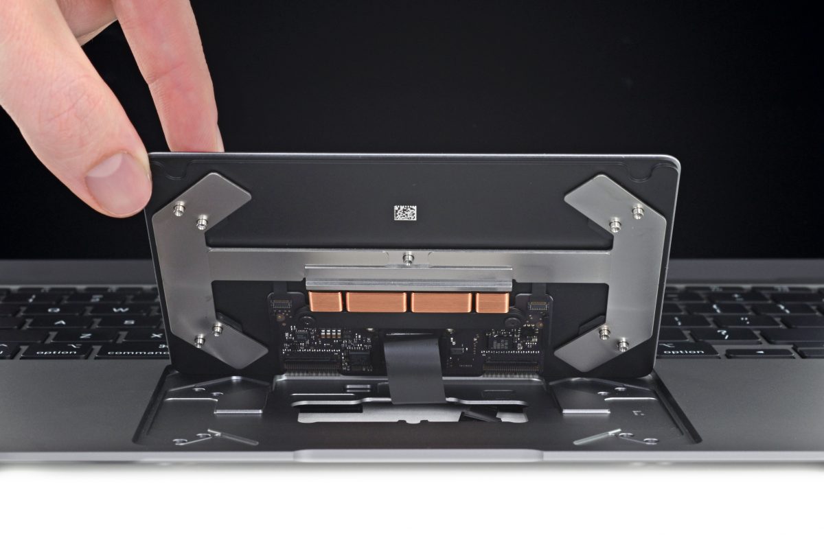 Das Apple MacBook Air 2020 im Teardown Bessere Kühlung, neue Tastatur
