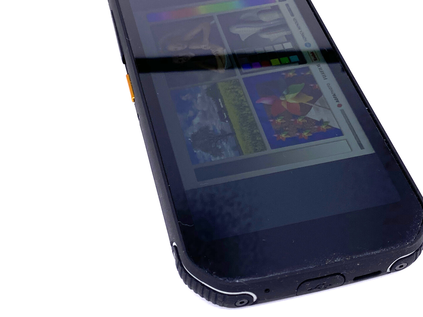 Test CAT S42 Smartphone Robustes, gummiertes und
