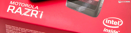 Test Motorola RAZR i Smartphone Tests