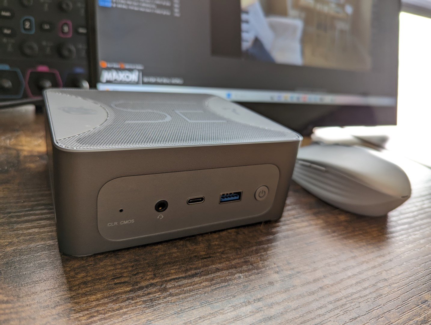 Beelink SER7 mini PC review Ryzen 7 7840HS with vapor chamber cooling