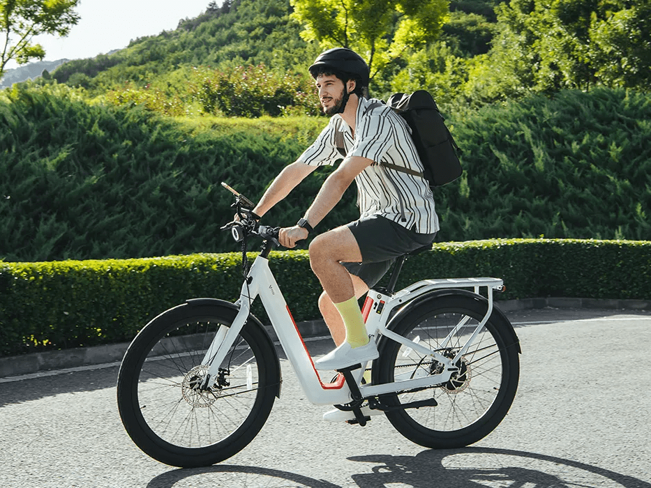NIU BQiC3 ebike with 920 Wh battery and color display unveiled