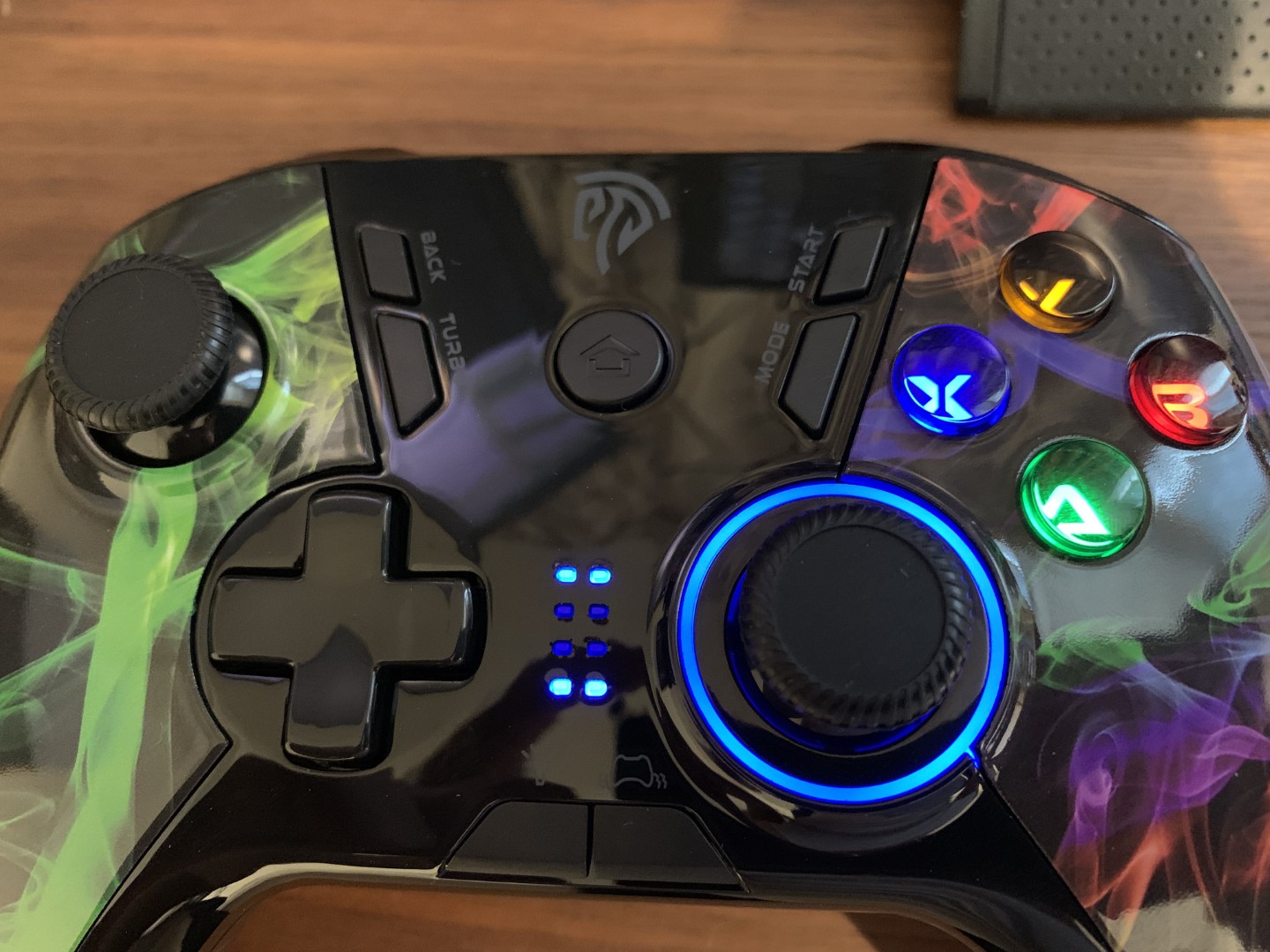 EasySMX ESM 9110 is a great Xbox controller for gamers who don't own