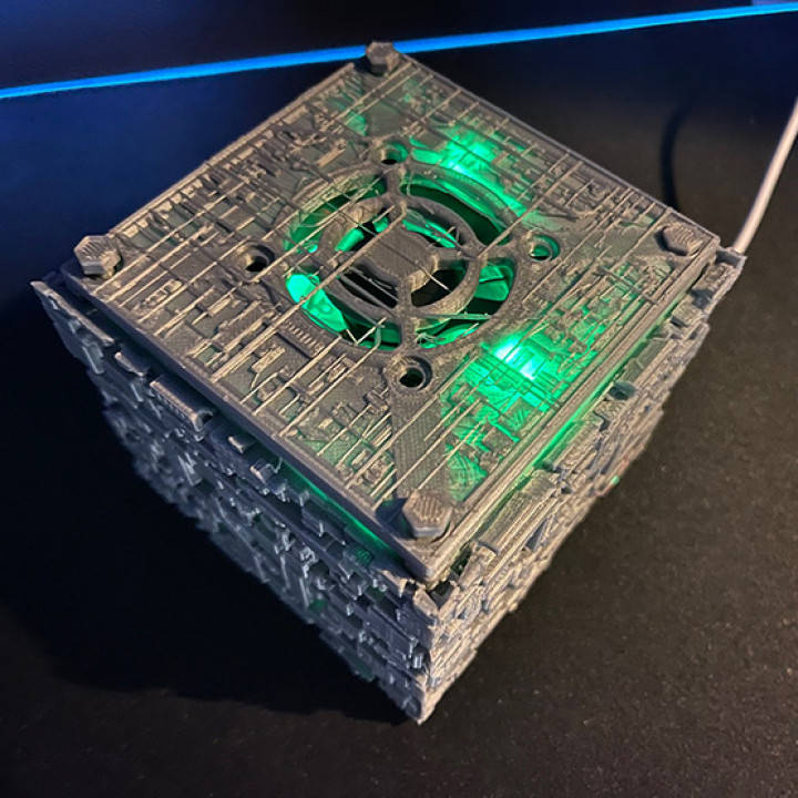 A dream for Star Trek fans: The 3D-printed Borg Cube Case for the