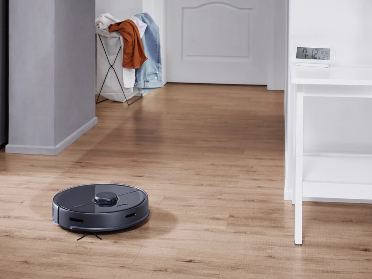 Roborock S5 MAX robot vacuum cleaner and mop discounted in the US
