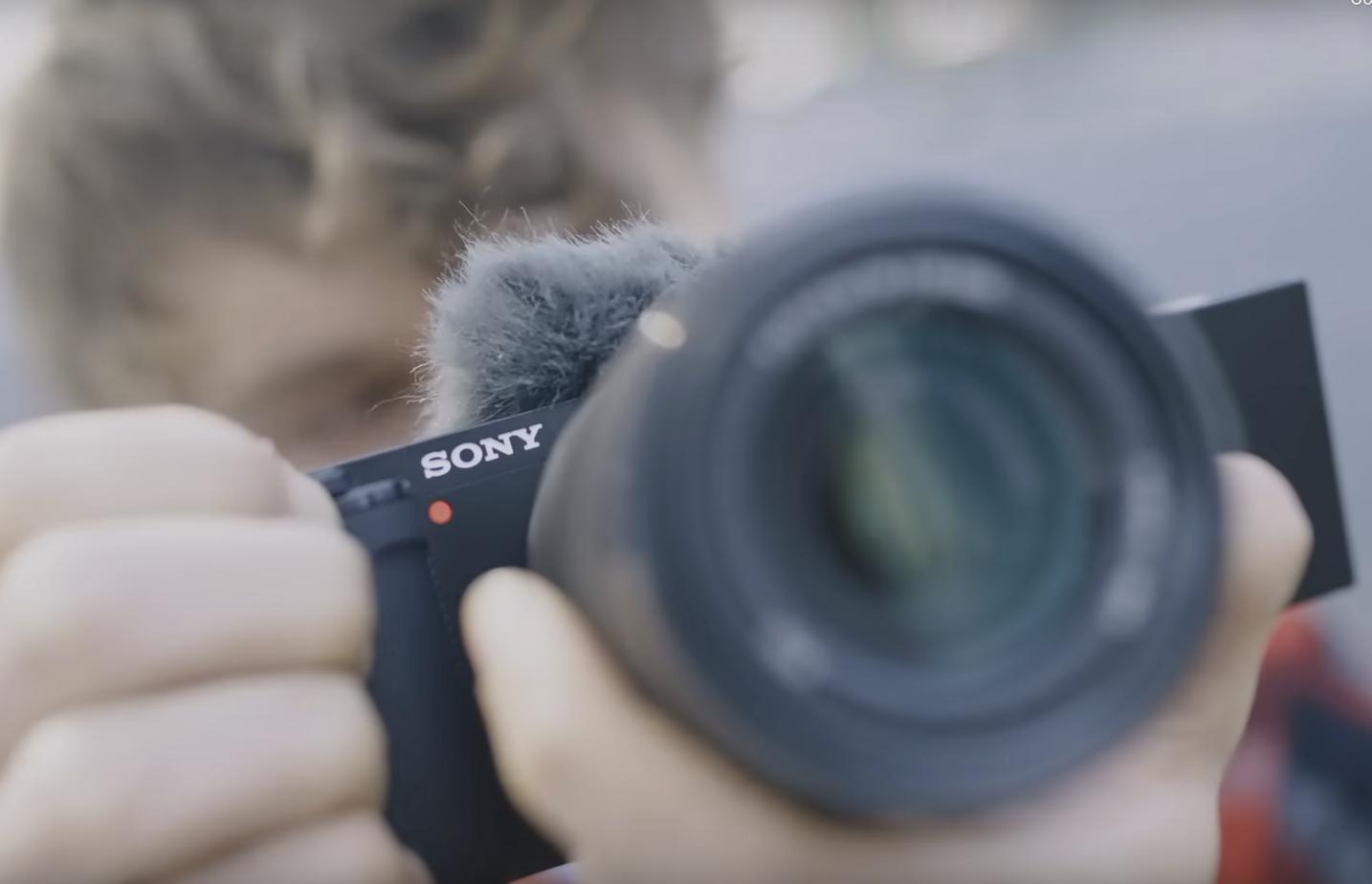 3 of the best compact cameras for travel that have large sensors for
