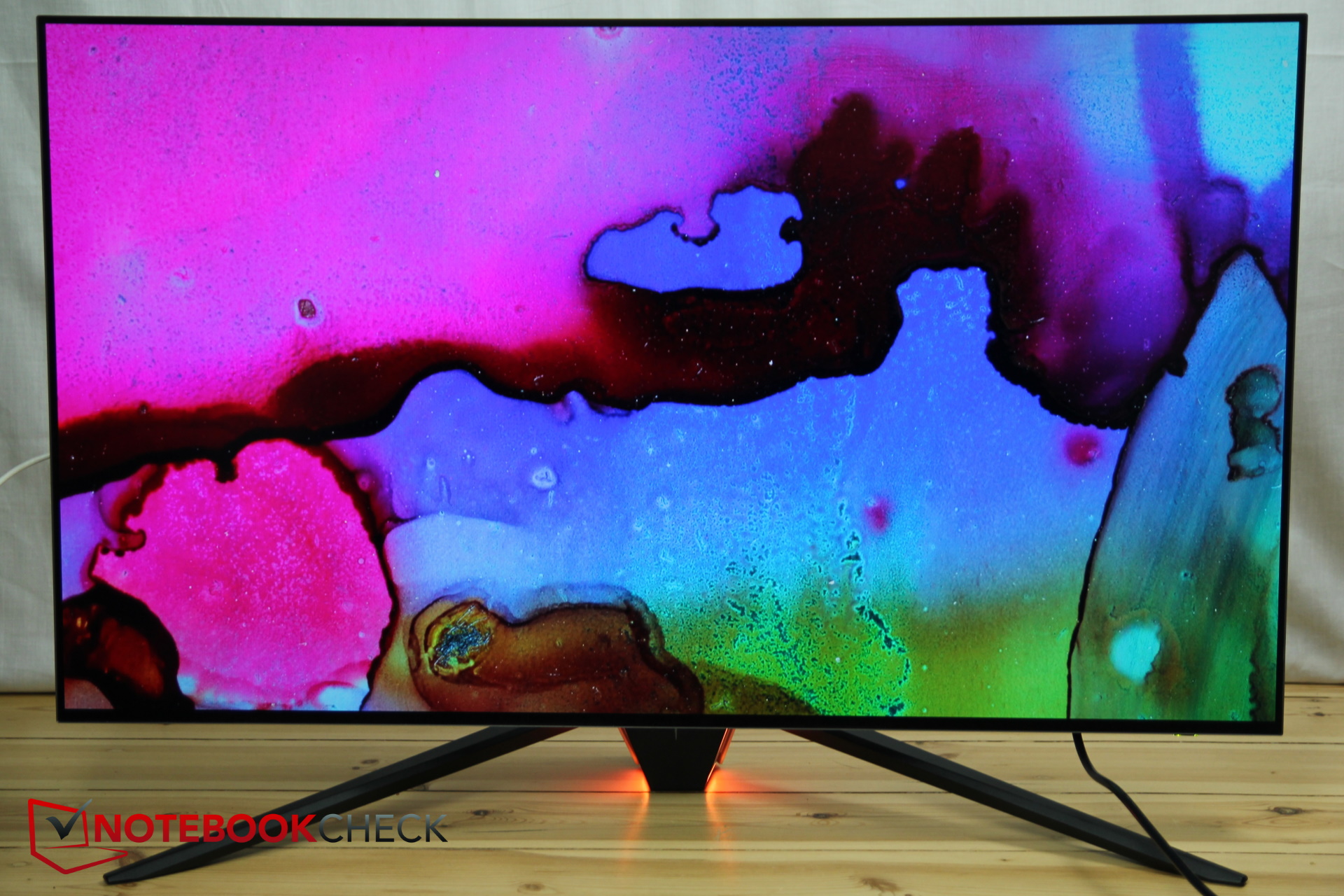 OLED monitor KTC G42P5 in review 4K gaming on huge 42inch OLED
