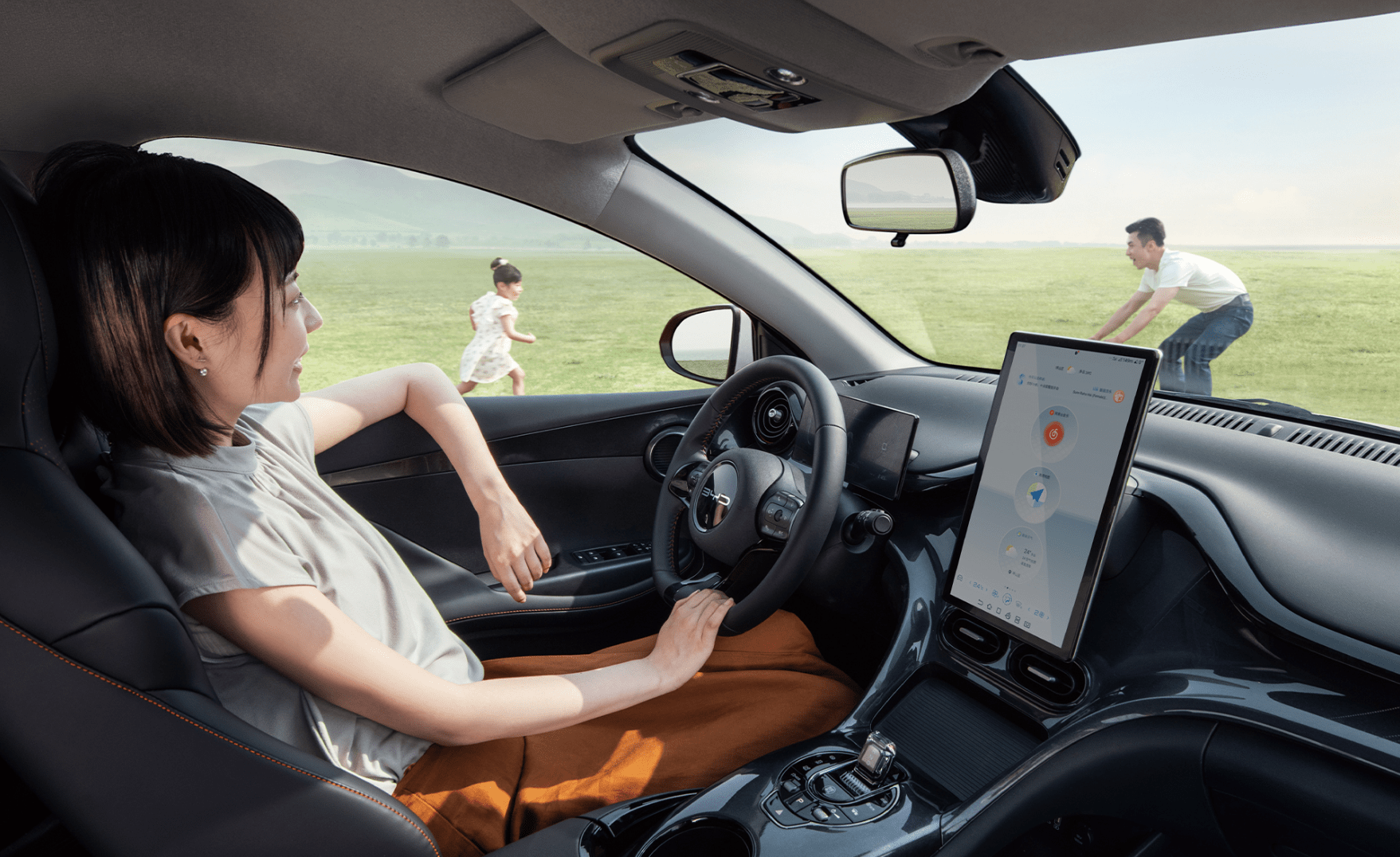 BYD unveils new e2 Glory Edition as cheaper electric hatchback(06)