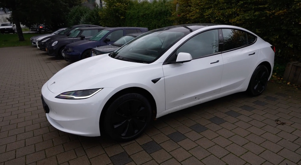 Tesla Model 3 Highland facelift doprowadzony do granic możliwości na