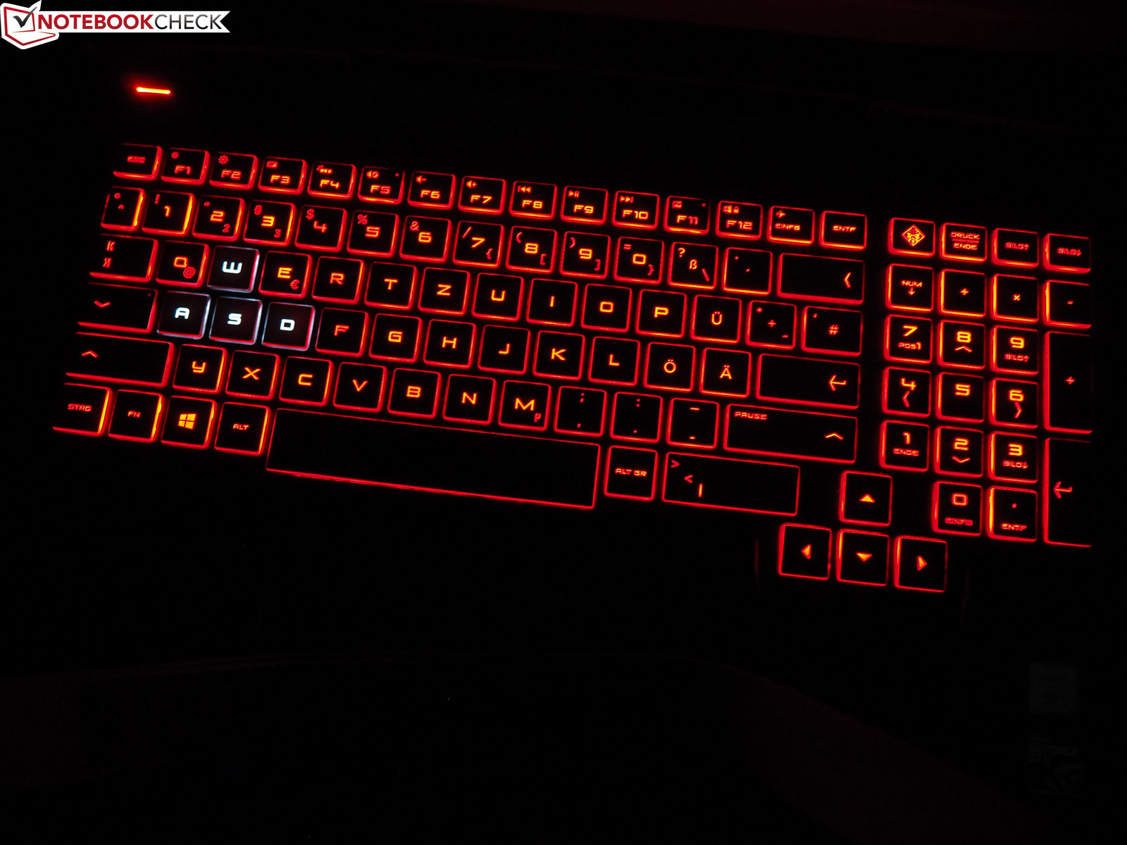 Recenzja HP Omen 15 (2017, i77700HQ, GTX 1060 MaxQ) Notebookcheck.pl