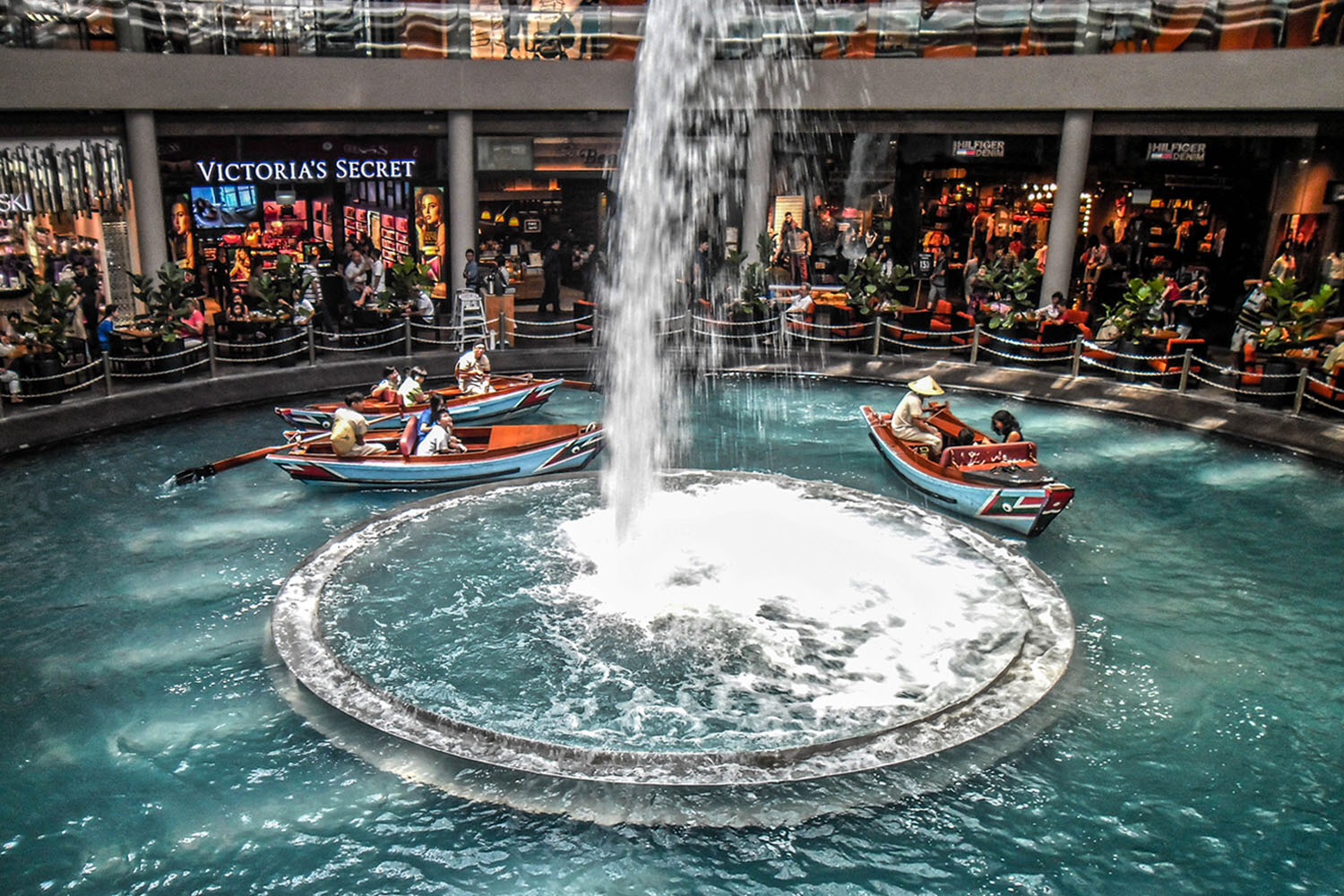 Marina Bay Sands: Singapore's Most Epic Hotel - Nothing Familiar