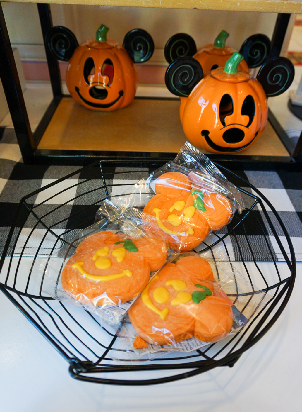 Halloween Treats to Try at Disneyland and California Adventure {Not