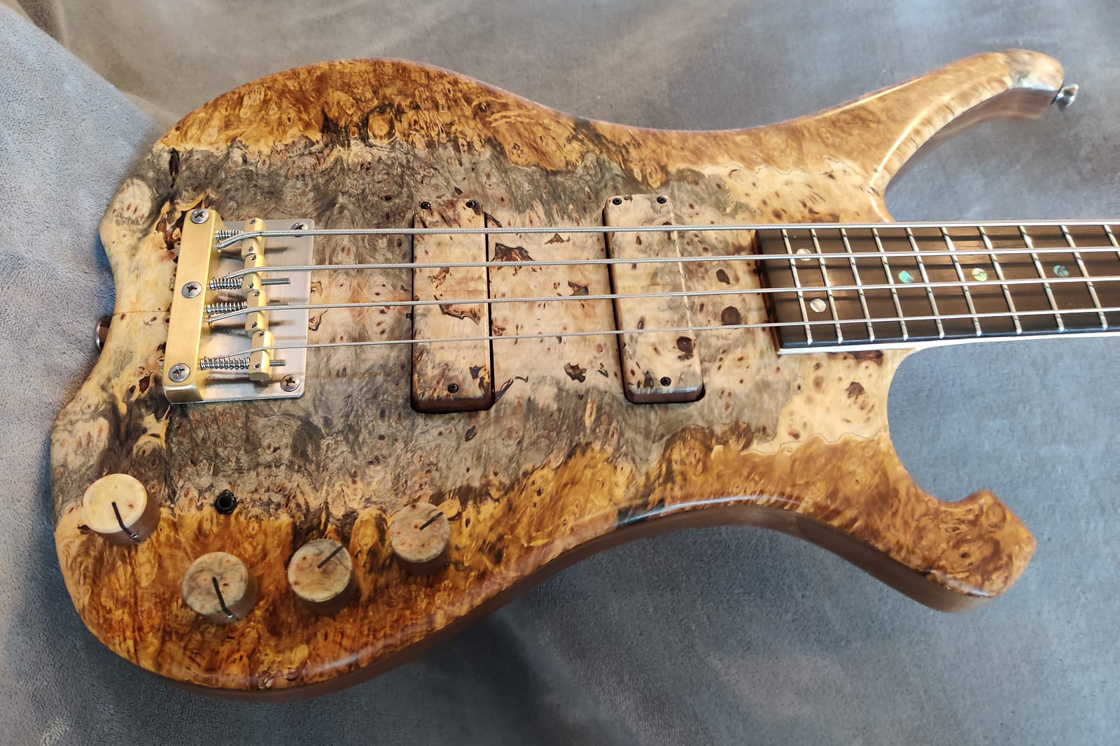 Bass of the Week 96 Art Custom Instruments Neckthrough Bass Guitar