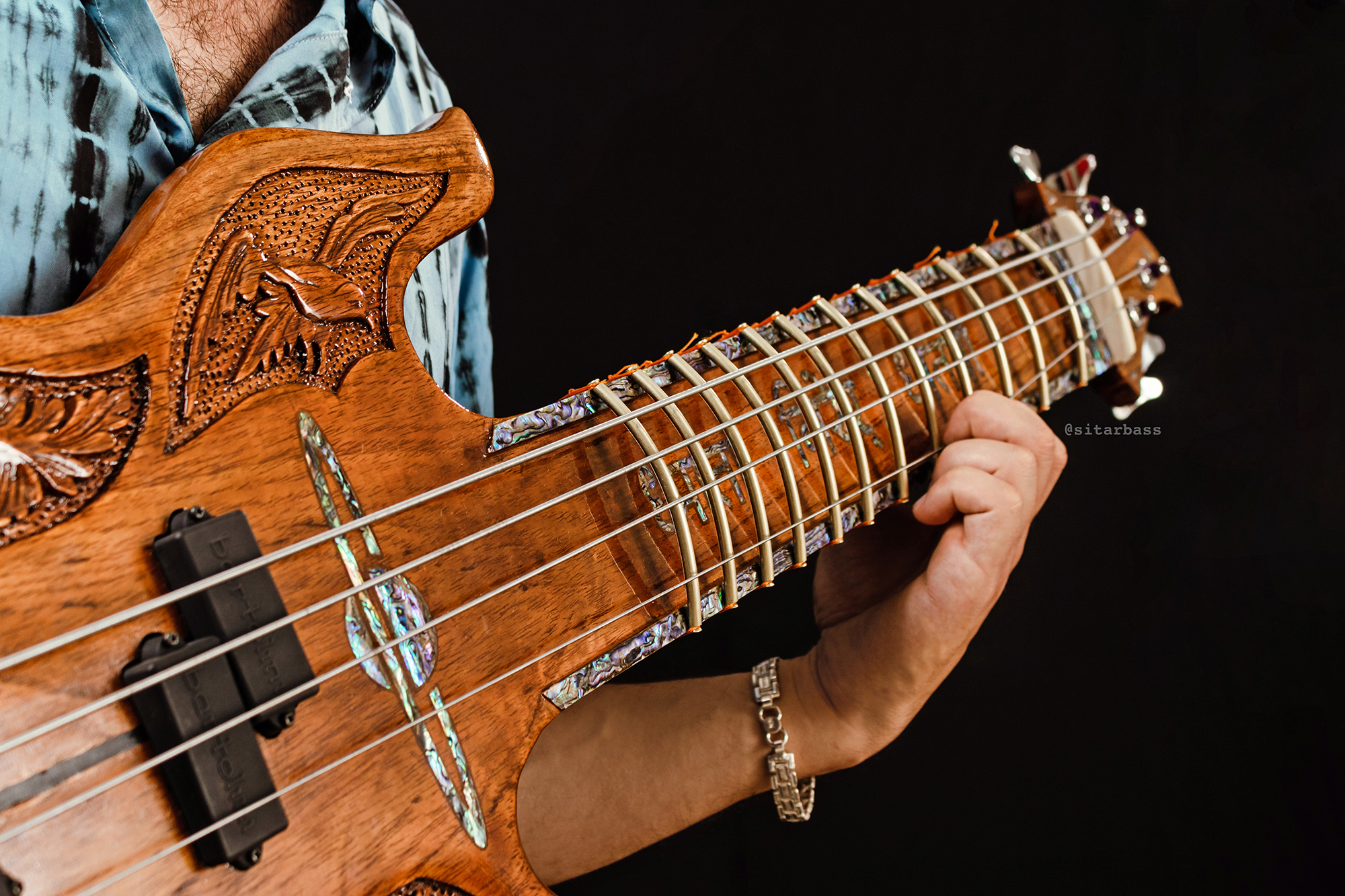 Bass of the Week Sitar Bass “Mountain” No Treble