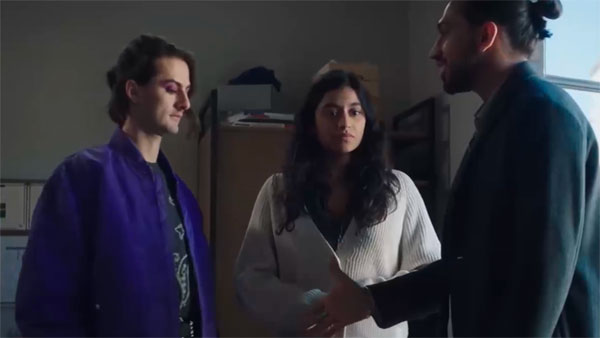 Vikash le fiancé de Deva à l'institut Clotilde part en Sicile Ici