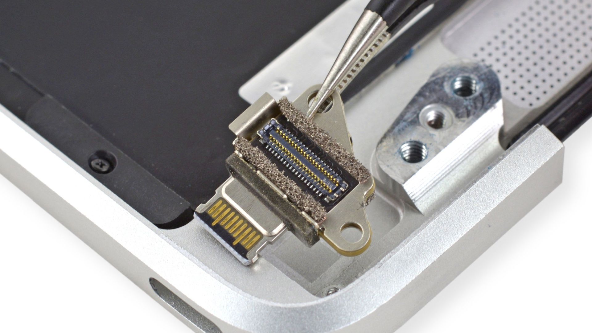 What To Do If Your Type C Charging Port Is Loose?