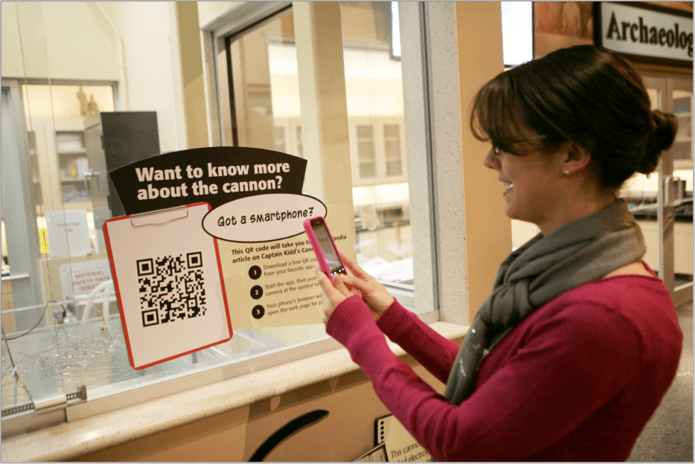 Link and Learn How to Use QR Codes to Communicate Science Natural