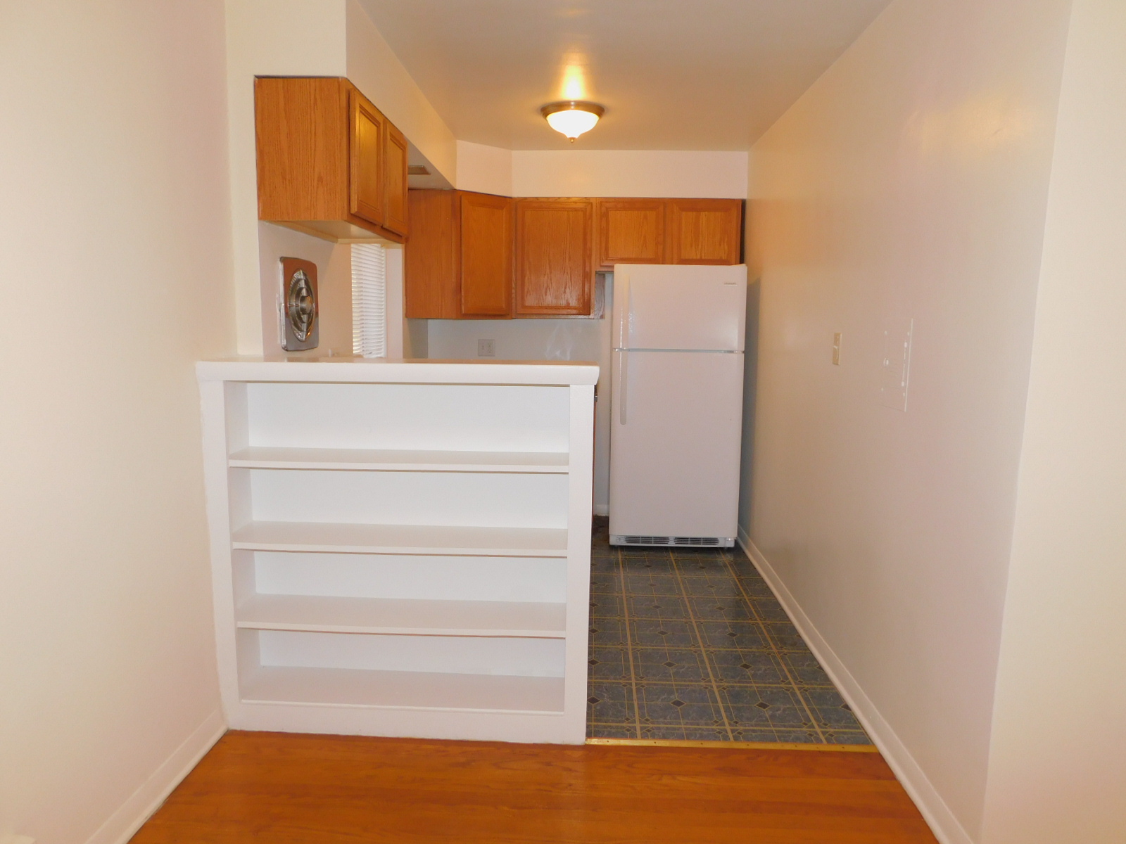 One bedroom in north Evanston, IL North Shore Apartments