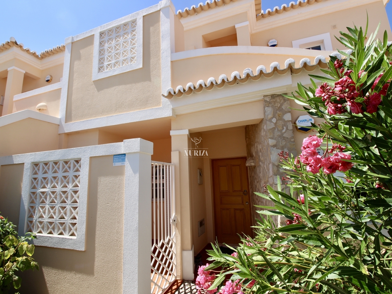 3 Bedroom apartment Carvoeiro, Central Algarve