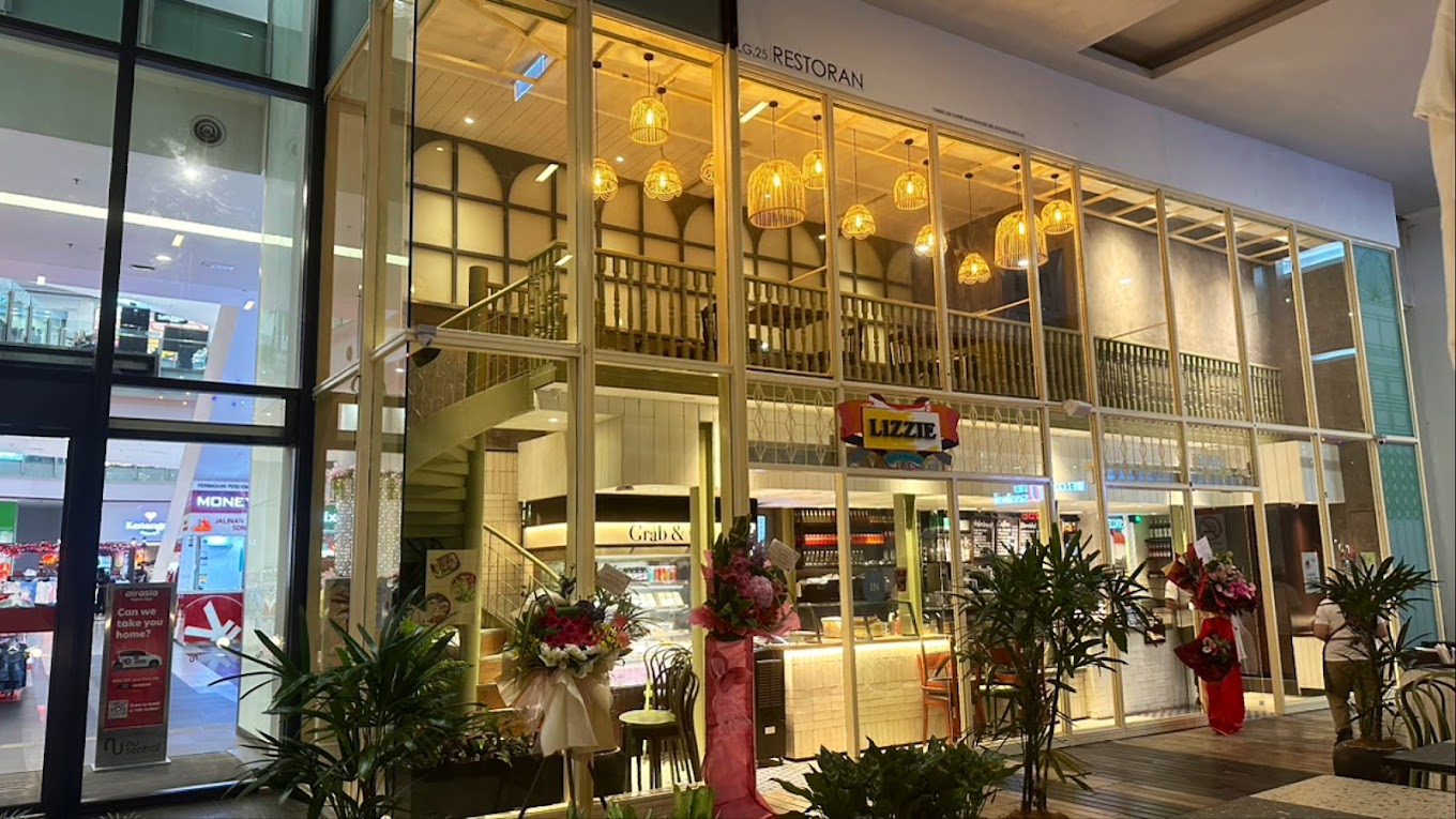 Lizzie by Lisette's Cafe NUSENTRAL(08)