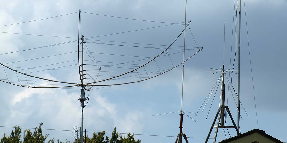 Common Antennas You Need to Know About Nuts & Volts Magazine