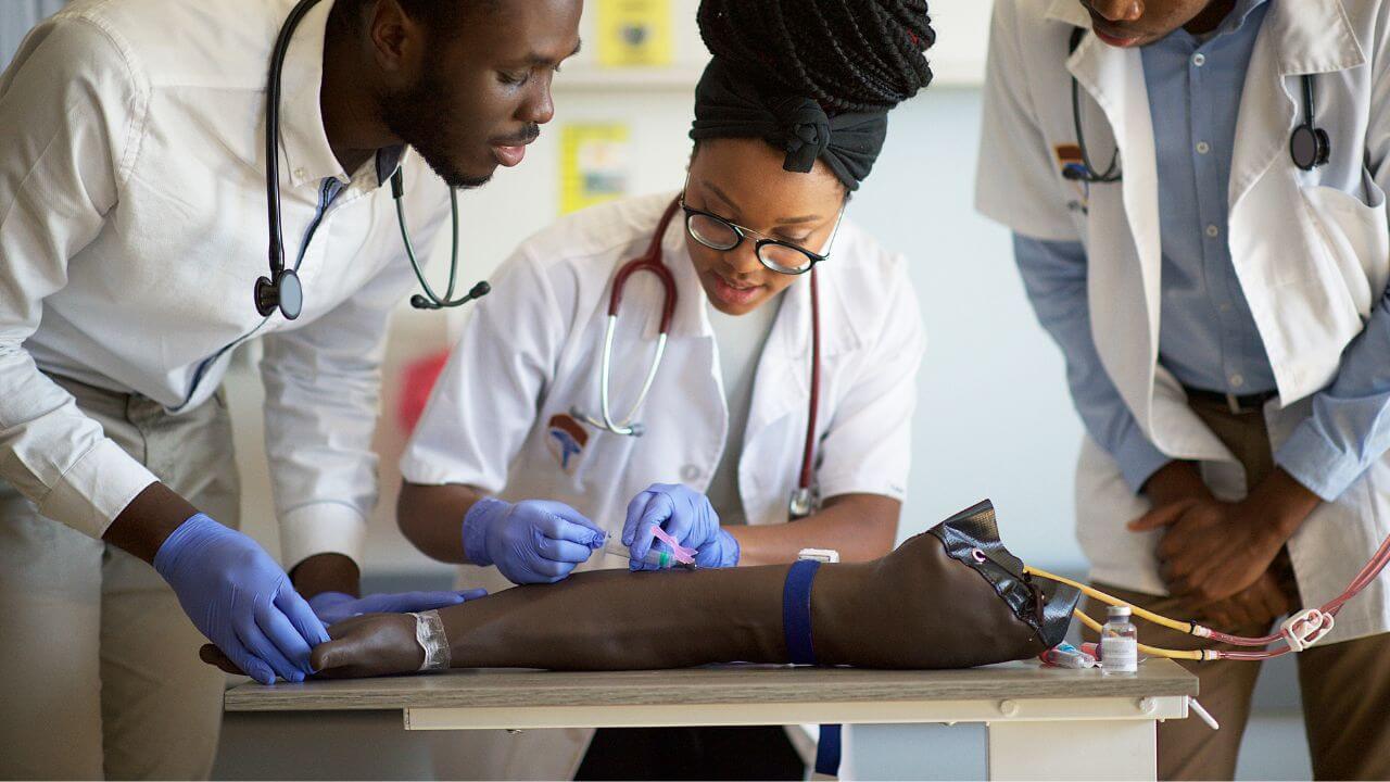 How to a Phlebotomist NWHSU