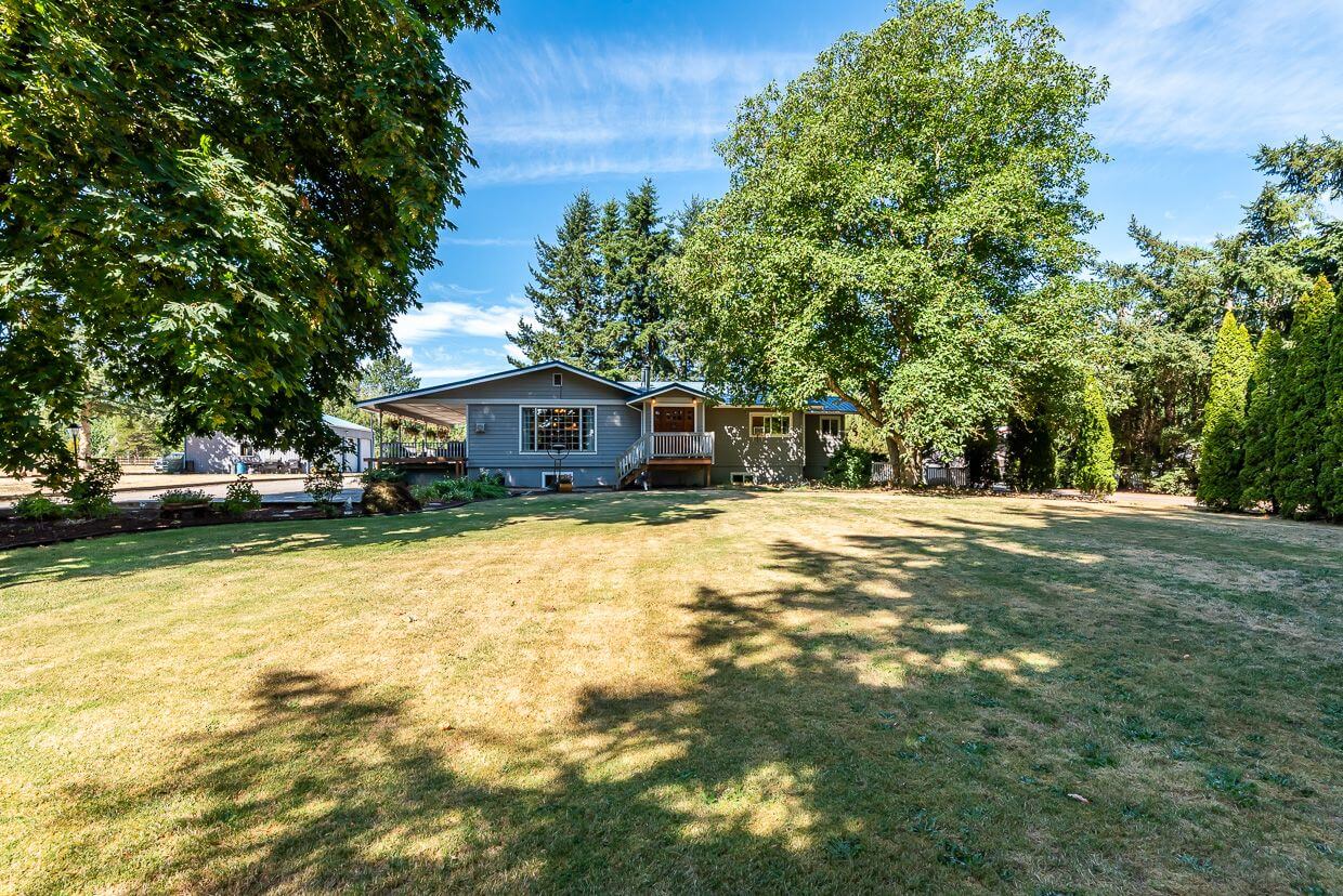 7635 Woodland Rd. Ferndale, WA 98248 Charming home on 5 acres Real