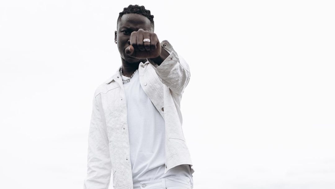 Stonebwoy Endorses Loggy Travel And Tours As Ghana's Most Trusted