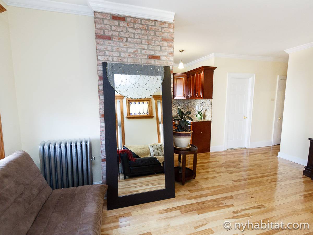 New York Roommate Room for rent in Bronx 3 Bedroom apartment (NY16393)