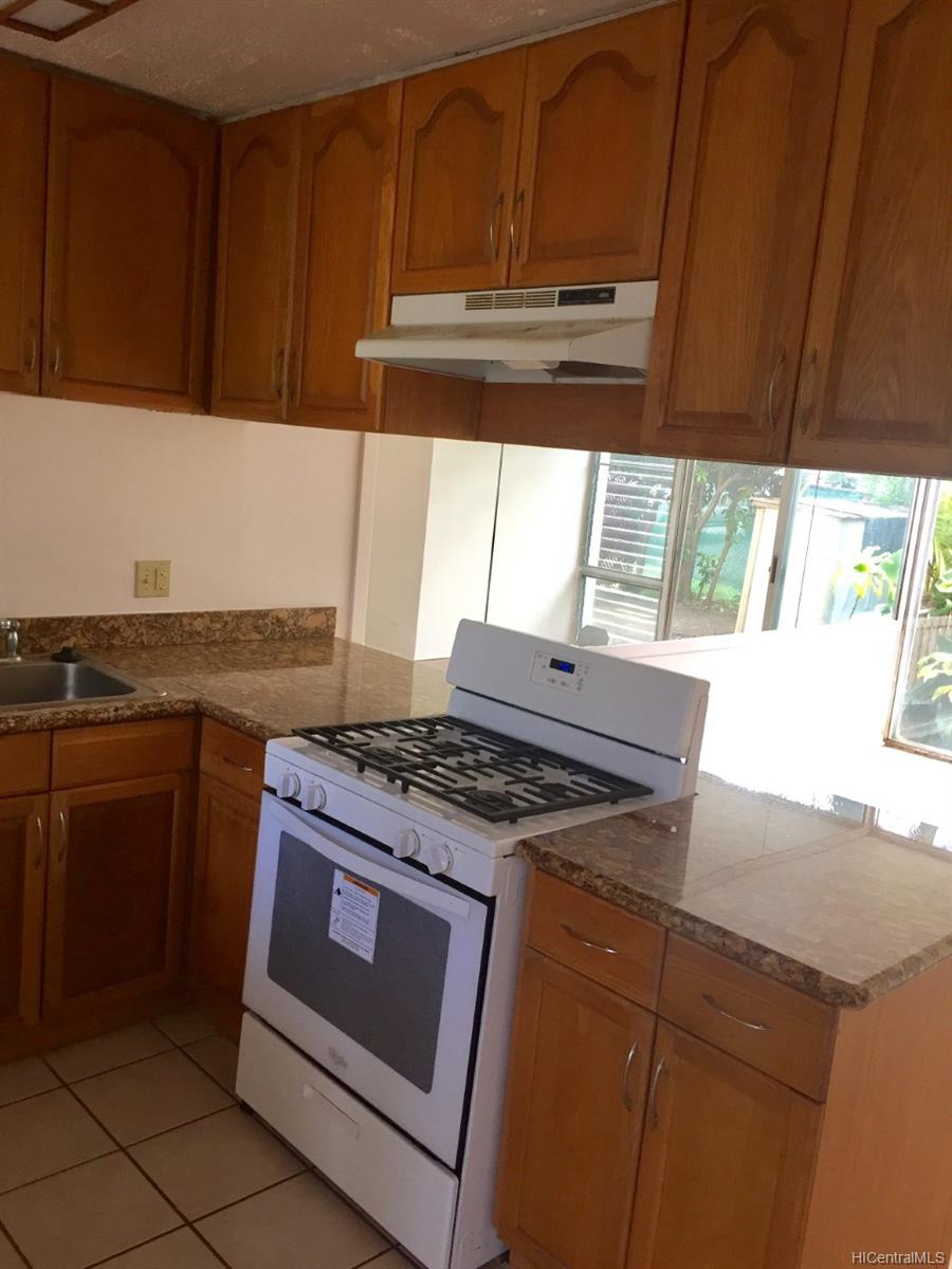 Manai Hale 45697 Kamehameha Highway Unit 112 Kaneohe HI 96744 sold on