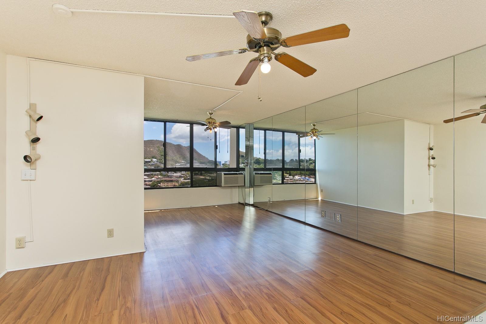Nuuanu Brookside 55 S Judd Street Unit 1504 Honolulu HI 96817 sold on