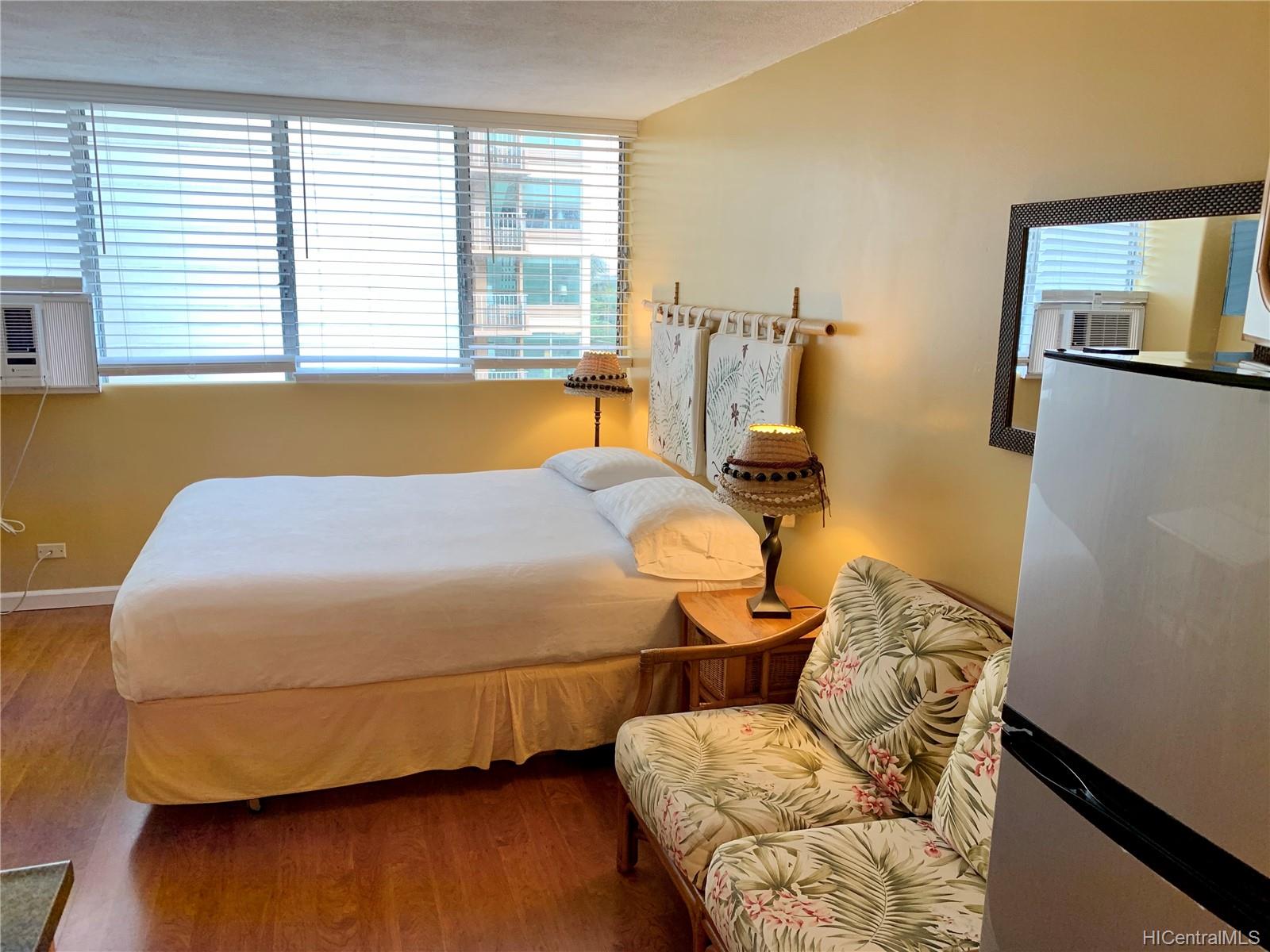 Tradewinds Plaza 2572 Lemon Road Unit 905 Honolulu HI 96815 listed 08