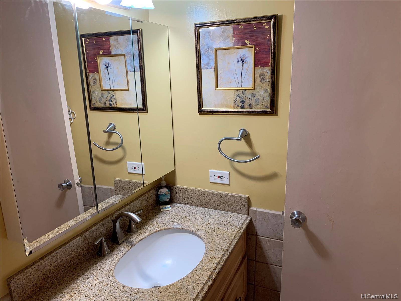 Tradewinds Plaza 2572 Lemon Road Unit 905 Honolulu HI 96815 listed 08