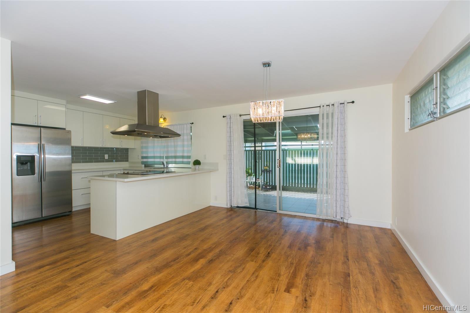 Pacific Village 98269 Ualo Street Unit R4 Aiea HI 96701 sold on 02252021