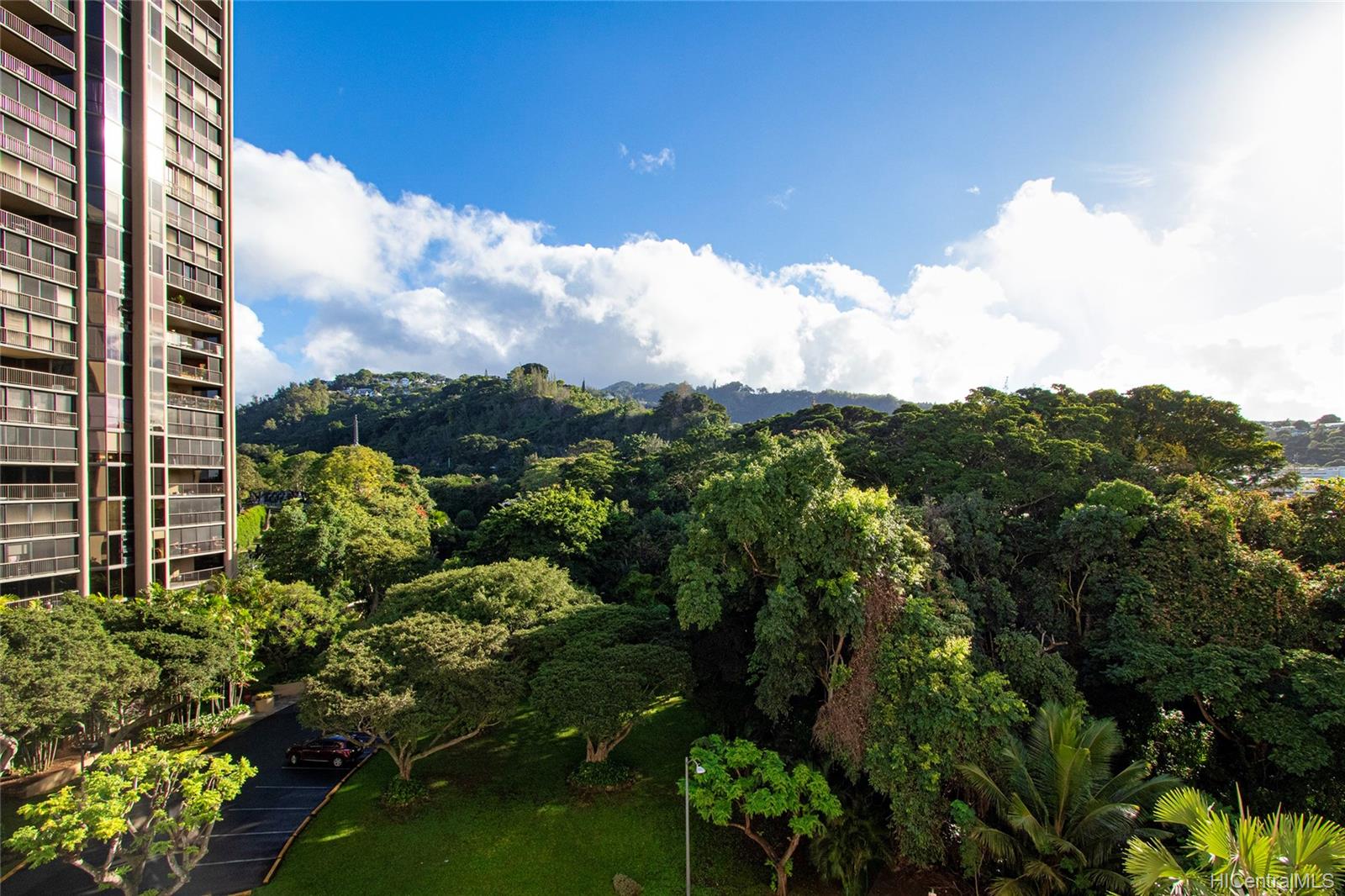Nuuanu Brookside 55 S Judd Street Unit 810 Honolulu HI 96817 sold on 02