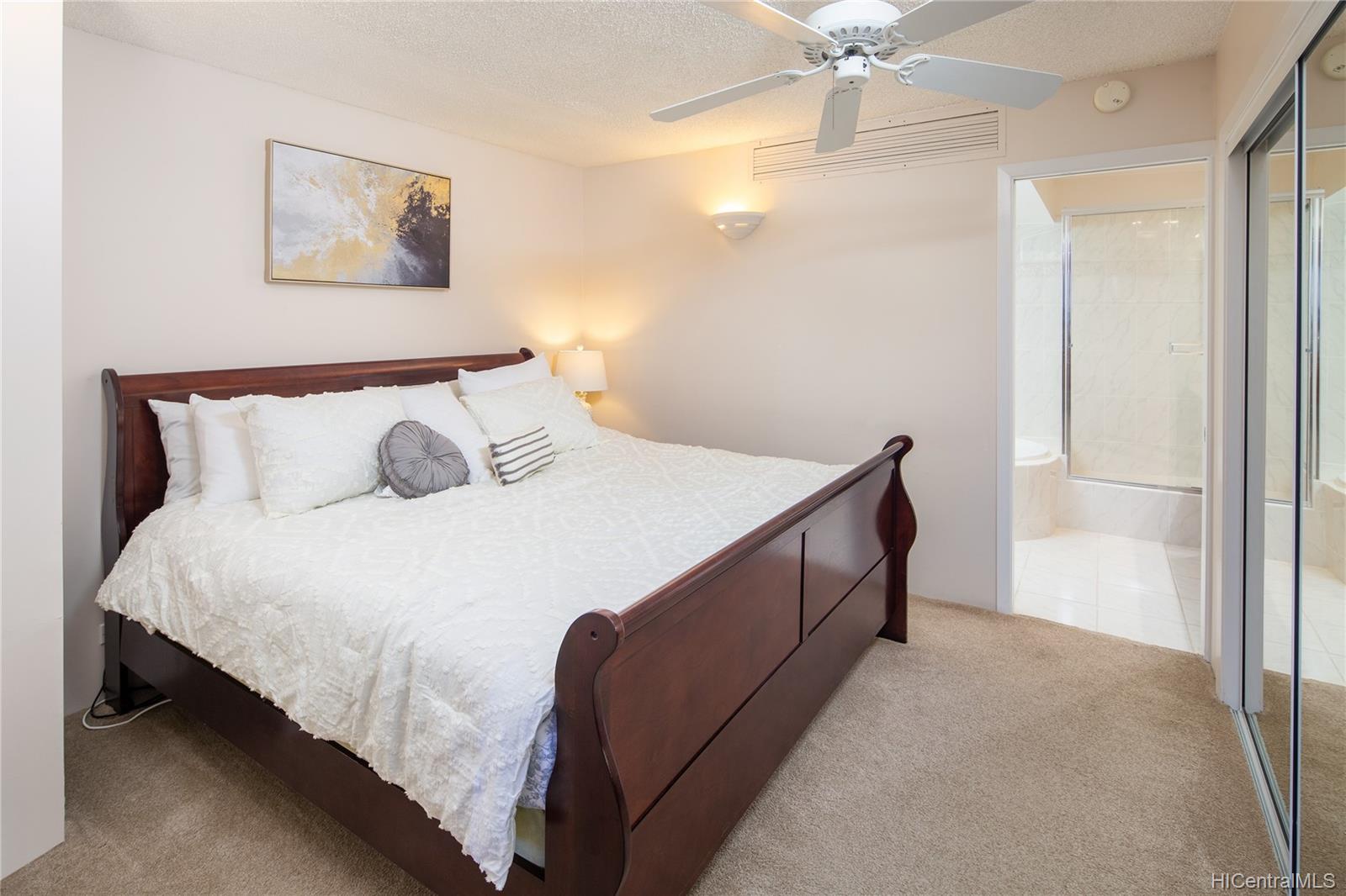 Heritage House Hawaiikai 6710 Hawaii Kai Drive Unit 1402 Honolulu HI 96825 sold on 03192021