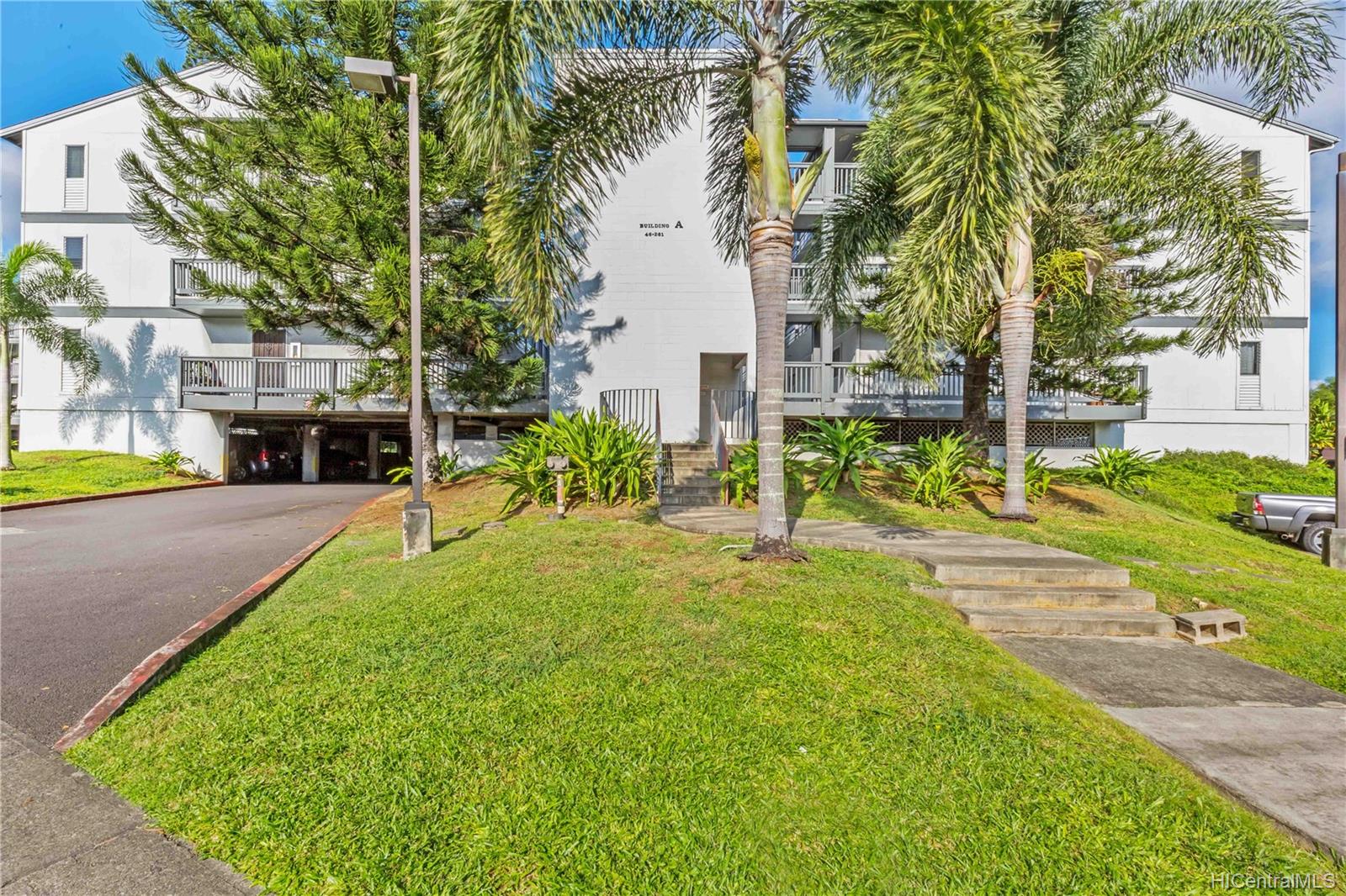 Windward Acres 46261 Kahuhipa Street Unit A304 Kaneohe HI 96744 sold