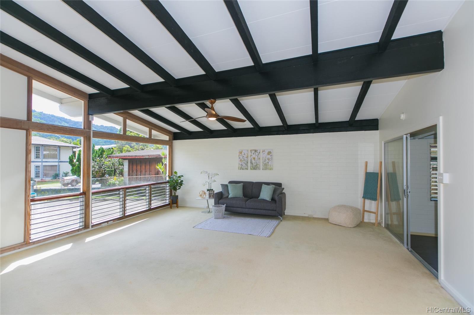 2749 Poelua Street Honolulu HI 96822 sold on 03252021