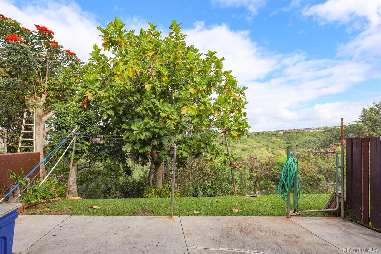 Ridgeway D 98684 Kaonohi Street Unit C Aiea HI 96701 sold on 03292021