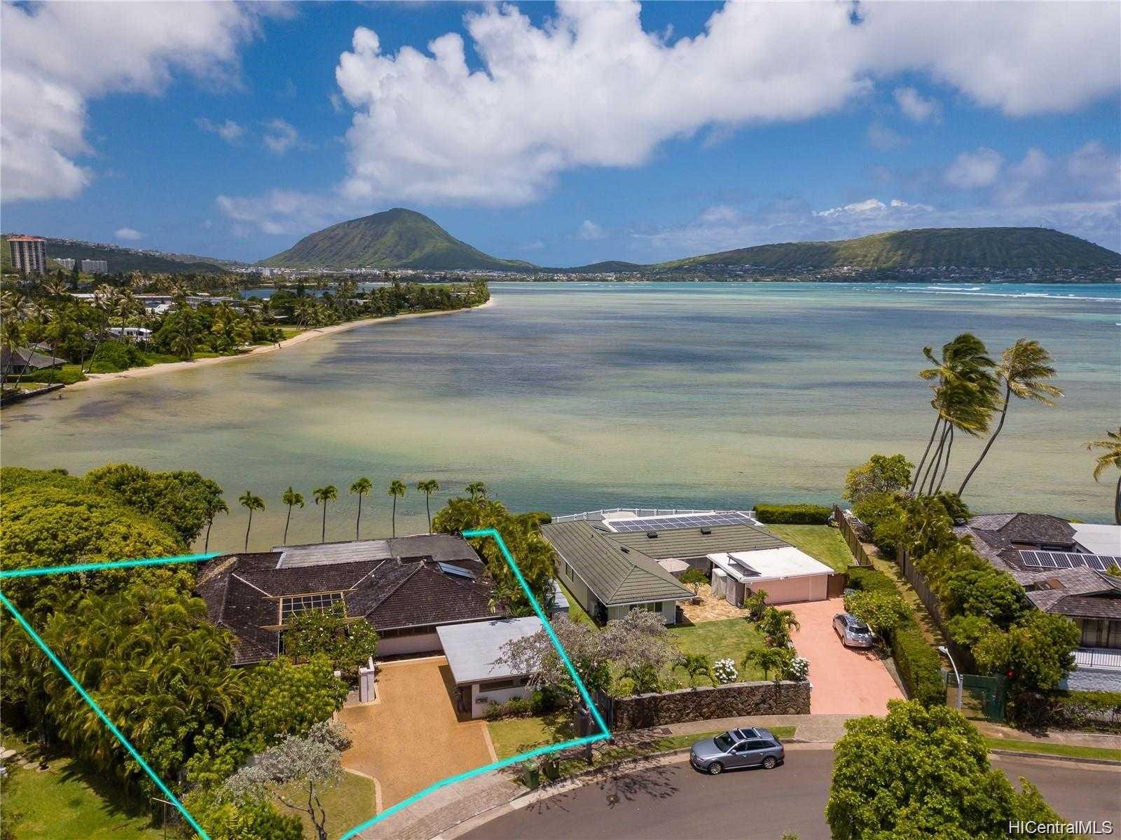 Oceanfront Homes for Sale in Honolulu