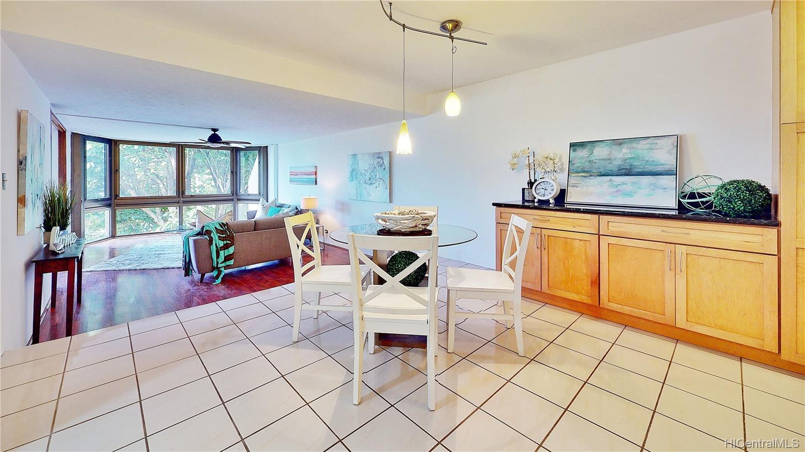 Mauna Luan 521 Hahaione Street Unit 2/2J Honolulu HI 96825 sold on 04