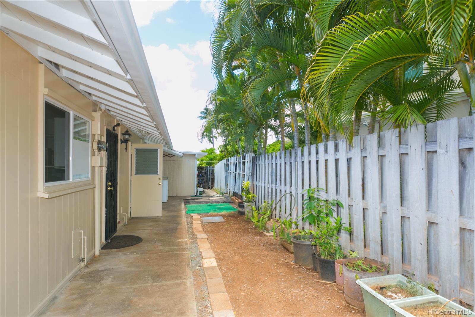 855 Hunakai Street Honolulu HI 96816 listed 02202021